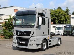 MAN TGX 18.520 XXL D38   Retarder   MOTOR GERÄUSCHE