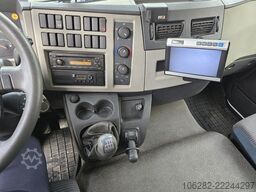 Volvo FL240 4x2 Ladeborwand