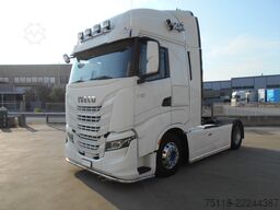 Iveco S-WAY 510