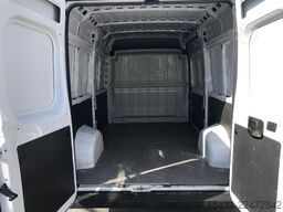 Citroën Jumper 33 L2H2 2.2 bluehdi 140cv S&S