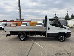 IVECO 35C14 / AHK / Zwillingsbereift