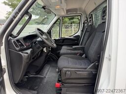 IVECO 35C14 / AHK / Zwillingsbereift