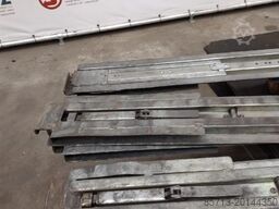 Diversen Occ set van 4 rongen 288 cm