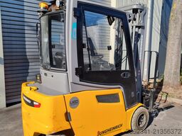 Jungheinrich erst 575 Stunden EFG320