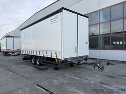 Möslein TPW 105 D  Tandem- Planenanhänger
