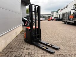 Toyota SWE 120 / Akku neu!