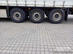 Schmitz Cargobull Curtainsider Standard Getränke