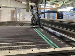 Expert Systemtechnik GmbH Wasserstrahlschneider & Verklebestation