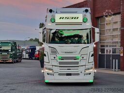 Scania R530 V8 NGS Highline 6x2 - Show truck - BUFFL i...