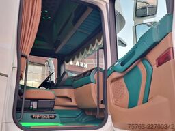 Scania R530 V8 NGS Highline 6x2 - Show truck - BUFFL i...