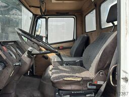 Mercedes-Benz SK 809 (POMPE MANUELLE / MANUAL PUMP / HELPER /...