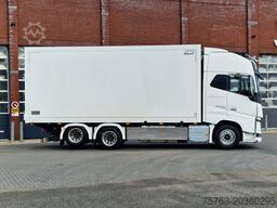 Volvo FH 16.750 Globetrotter XL 6x2 - Ekeri box with ...