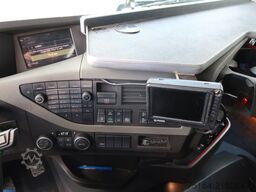 Volvo FH 460 8x2 Nachlauflenkachse