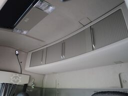 Volvo FH 460 8x2 Nachlauflenkachse