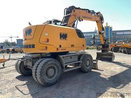 Liebherr A 918 Litronic with Tiltrotator