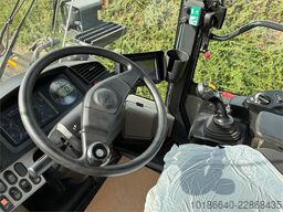 Komatsu WA270-8E0