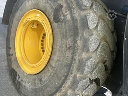 Komatsu WA470-8
