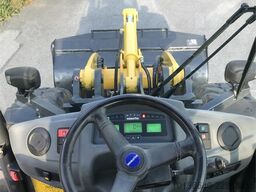 Komatsu WA100M-7