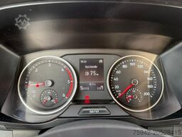 VOLKSWAGEN Crafter Pritsche Pritsche 35 DOKA mittellang RWD