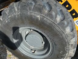 LIEBHERR L506 Compact