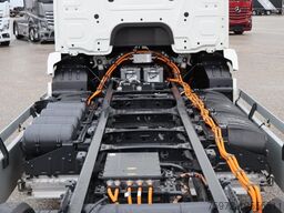 Mercedes-Benz eActros 300 L