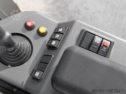 Ausa C 251 H x4