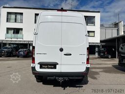 Mercedes-Benz Sprinter 319 CDI 4X4 KA 4x4 Kasten LED 9Gtr AHK RfKam Navi