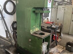 WMW HydraulischePresse VEB Zeulenroda PYE10N