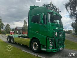 Volvo FH16 6x2 Hook truck w/ crane hydraulics and articu