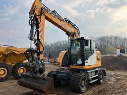 LIEBHERR A916 Compact