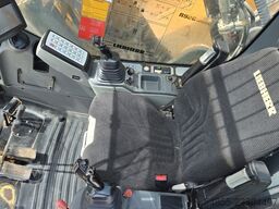 LIEBHERR R926 Compact