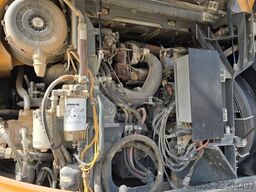 LIEBHERR R926 Compact