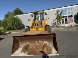 JCB 436Z