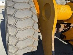JCB 436Z