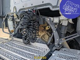 Mercedes-Benz Actros 1851