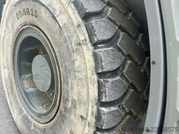 Liebherr L526