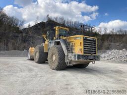 Komatsu WA 800-3