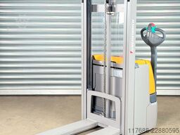 Jungheinrich EJC 112 - nur 126 Std. - Service Neu -Batterie 90%