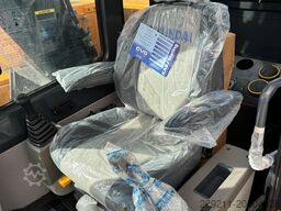 Hyundai R 245 LR (New / Non CE Certified)