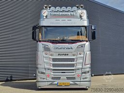 Scania S590 V8 6X4 / 2 TANKS / NL TRUCK! 80T