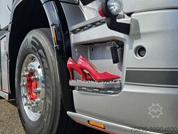 Scania S590 V8 6X4 / 2 TANKS / NL TRUCK! 80T