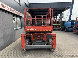 SKYJACK SJ 6826RT Schaarhoogwerker 10 M / Scissor / Arbeit