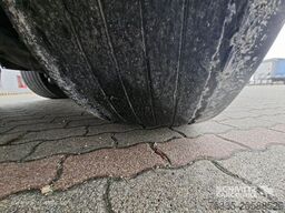 Krone Curtainsider Mega