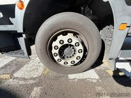 MAN TGM 18.290 Isotermico + sponda