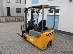 Jungheinrich EFG 115 - unter 2 Meter - NEUE Batterie