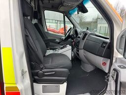 MERCEDES-BENZ Sprinter 519 RTW / 4x4 Allrad / WAS Trage