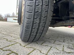 MERCEDES-BENZ Sprinter 519 RTW / 4x4 Allrad / WAS Trage