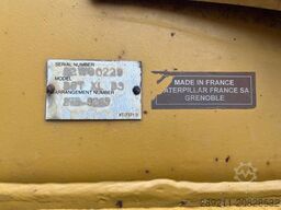 CAT D 6 XL Blade + Pusharms