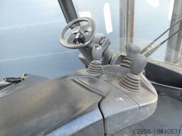 Linde H35T-02