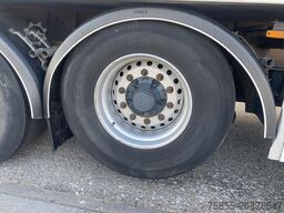 Pacton Z3-002 Fridge / Carrier Vector 1850 / BPW Axles...